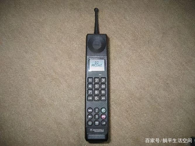 年在天津注册成立摩托罗拉(中国)电子,目前主要产品有手机